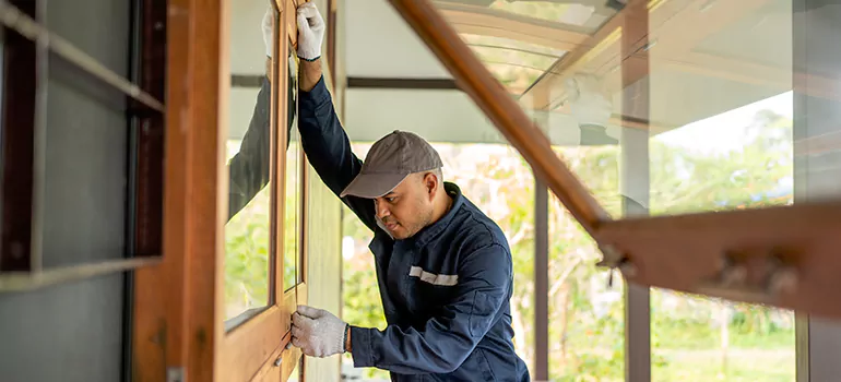 Double Hung Vinyl Window Sash Replacement in Crestview, FL
